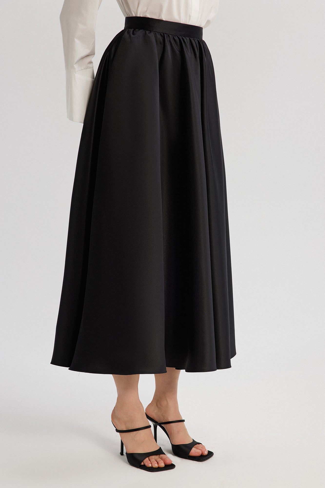 PLEATED SATIN SKIRT – Touche Prive International
