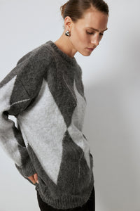 BAKLAVA-PATTERNED KNITTED SWEATER