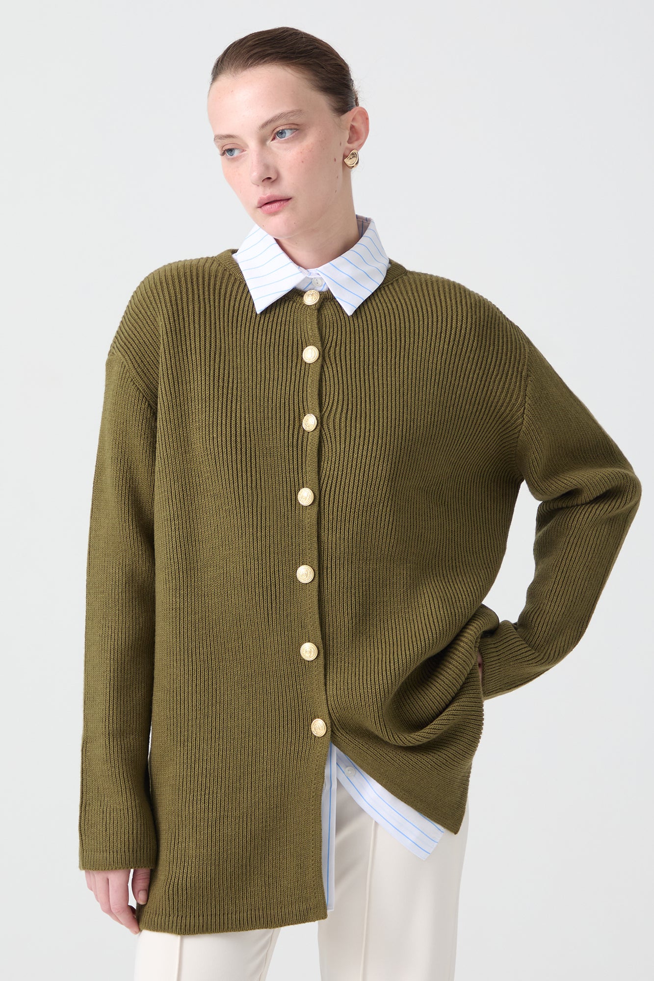 ハーリップトゥ】Lyra Gold Button Cardigan Lyra Gold Button Cardigan