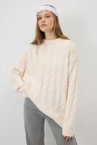 OVERSIZED SWEATER WITH KNITTING DETAILS
