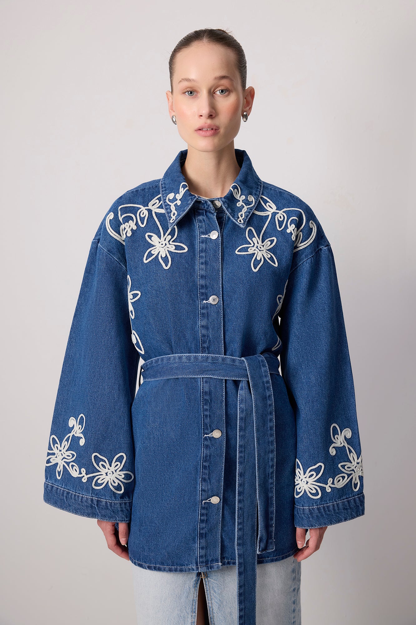 EMBROIDERED DENIM JACKET – Touche Prive International