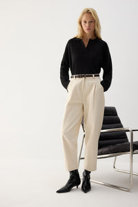 HIGH-WAISTED PLEATED PANTS