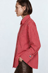 WIDE-COLLARED STRIPED SHIRT