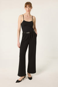 BELTED CREPE PANTS
